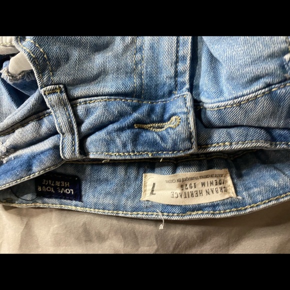 Jeans - Picture 3 of 3